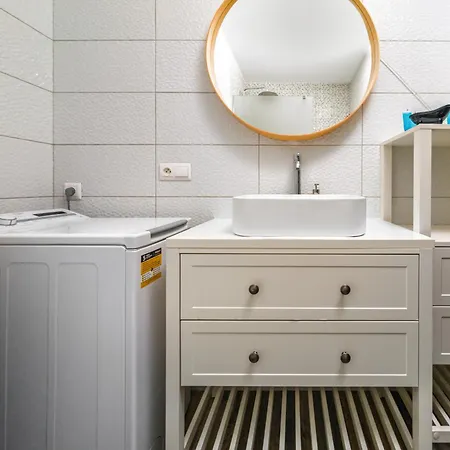 アパート Szczepin 2-bedroom ヴロツワフ